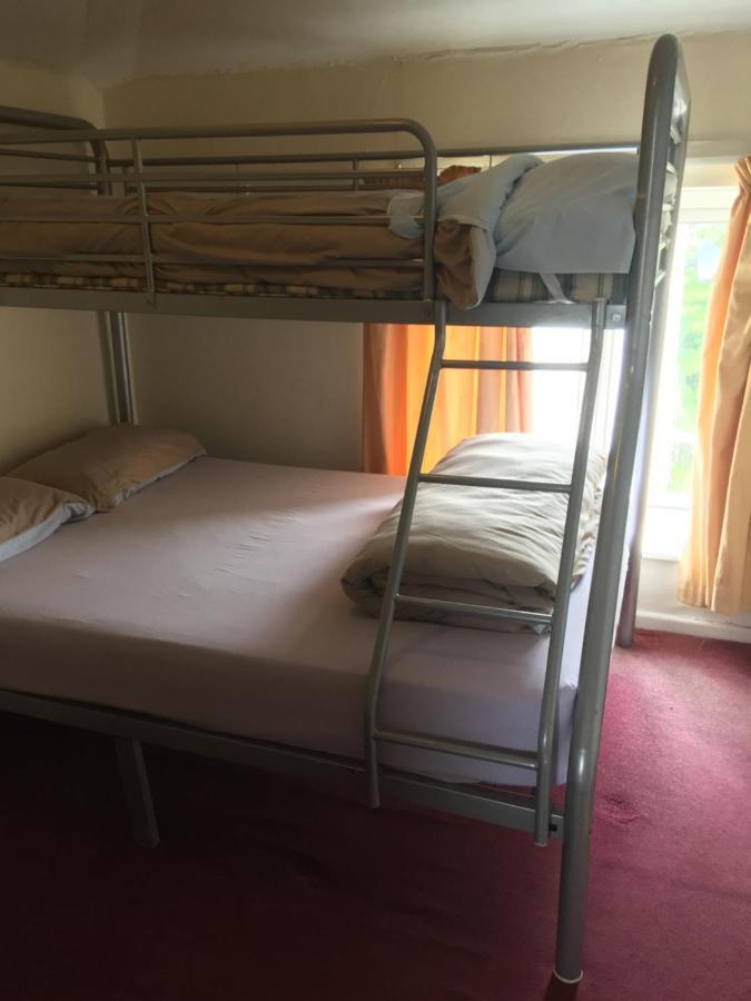 Pantyrathro International Hostel 卡马森 外观 照片