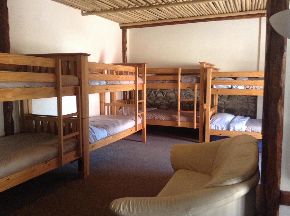 Pantyrathro International Hostel 卡马森 外观 照片