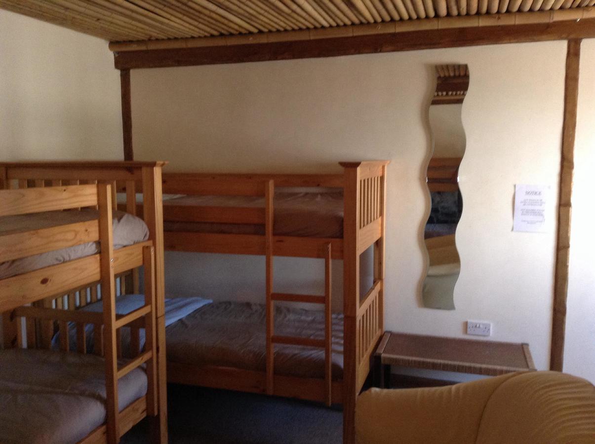 Pantyrathro International Hostel 卡马森 外观 照片